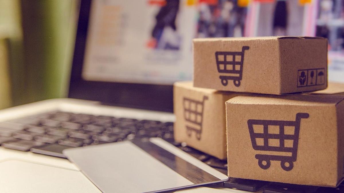 हर पार्सल तोहफा नहीं होता — कुछ जाल भी होते हैं